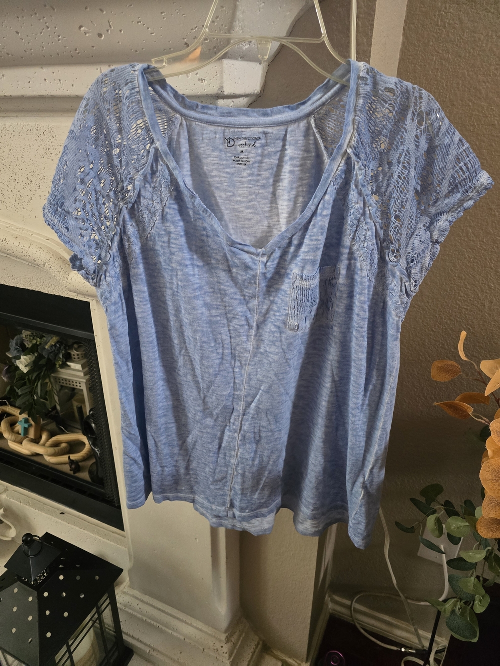 New Directions Light Blue Crochet Sleeve Women's Tee SZ.M. 100% Cotton